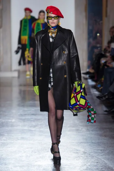 Look 26